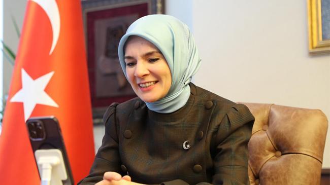 Bakan Göktaş'tan evli çifte tebrik | Genel Haberler