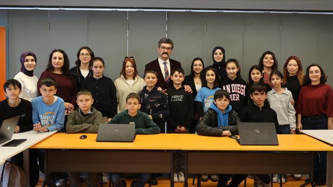 Kadın mühendislerden Kürkçüler Köyü’ndeki çocuklara dijital eğitim desteği | Teknoloji Haberleri