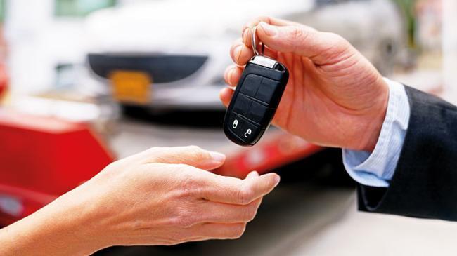 Liste fiyatları yüksek kalıyor araç satış süreleri iki ayı buluyor: İkinci el beklemede | Ekonomi Haberleri