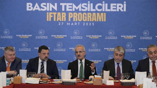 Bakan Uraloğlu: Google'ın algoritma değişikliğini yakından takip ediyoruz | Genel Haberler