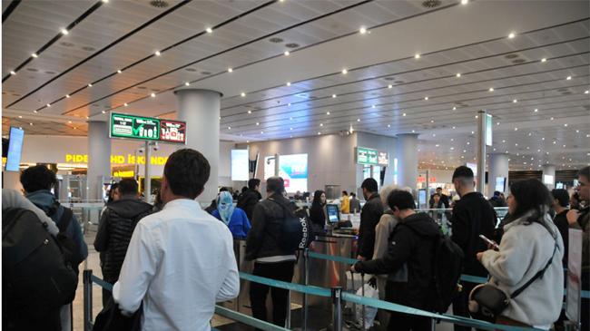 Havalimanlarında bayram yoğunluğu | Genel Haberler