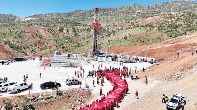 Enerji Bakanı Alparslan Bayraktar 19 Mayıs’ta Gabar’daydı: Günde 81 bin varil petrol | Ekonomi Haberleri