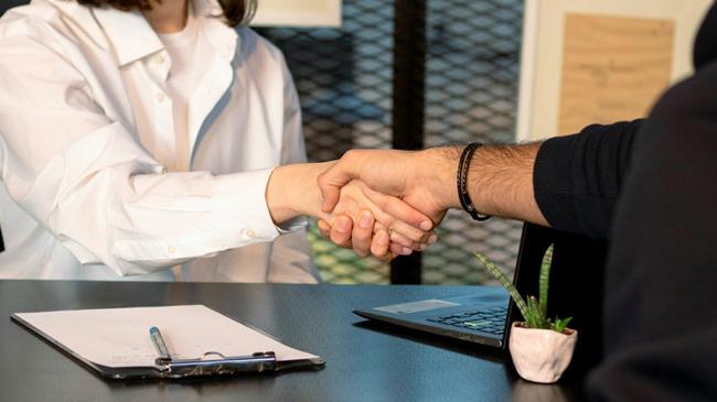 İŞKUR 614 bin 586 kişiyi iş sahibi yaptı! İşveren artık dijital beceri istiyor | Ekonomi Haberleri