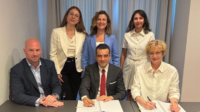 Türk şirketten Alman bankasıyla 970 milyon liralık anlaşma | Ekonomi Haberleri