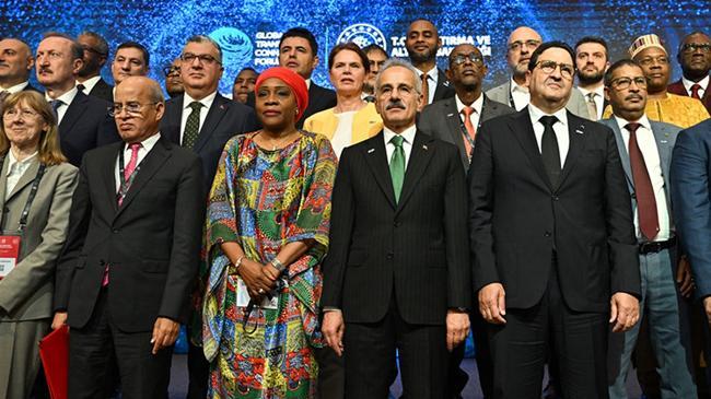 Bakan Uraloğlu: Küresel Ulaştırma Koridorları Forumu kapsamında 12 mutabakat imzalandı | Genel Haberler