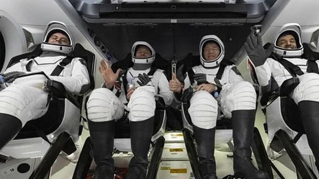 Polonyalı, Macar ve Hint astronotlar dünyaya döndü | Teknoloji Haberleri