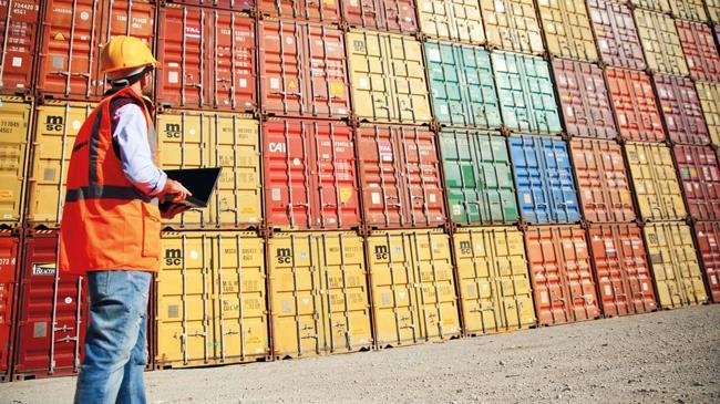 ‘Ek vergi korkusu’ küresel ticareti artırdı | Ekonomi Haberleri