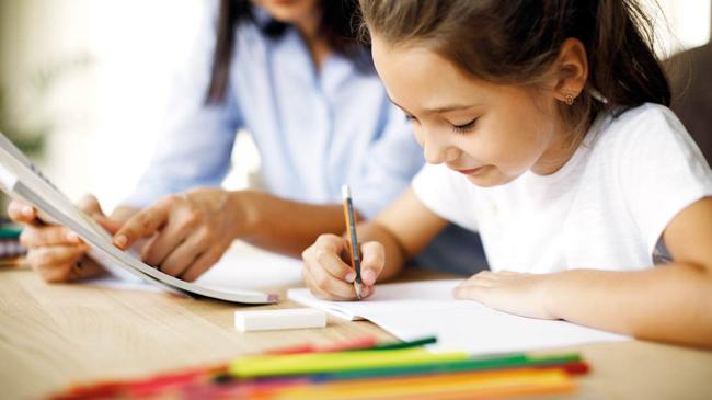 Memurlara, çocukları ilkokul çağına gelene dek yarım çalışma imkânı geldi… İşte yarım zamanlı çalışmanın detayları | Ekonomi Haberleri