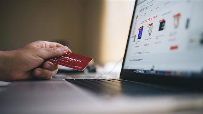 Kartlı harcamalar haziranda yarı yarıya arttı | Ekonomi Haberleri