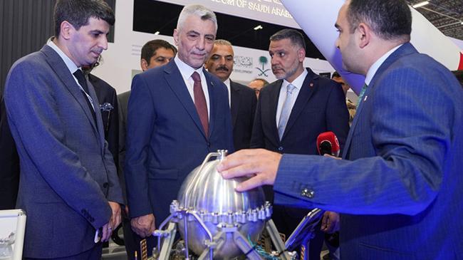 Savunma sanayi ihracatında hedef 8 milyar dolar | Ekonomi Haberleri