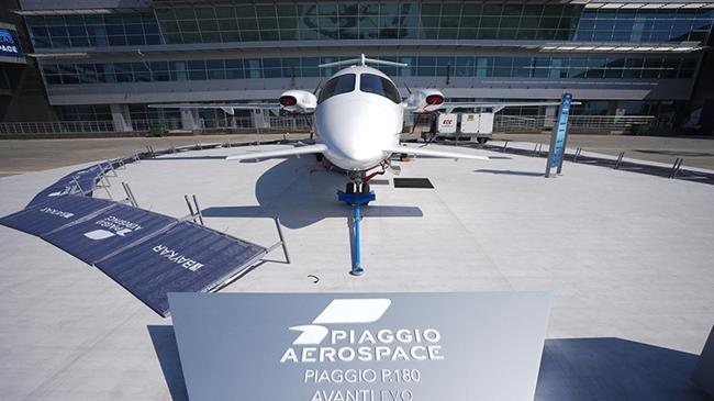 'Gökyüzünün Ferrari'si' Avanti EVO uçağı IDEF'te! Pilottan Baykar sözleri... | Genel Haberler