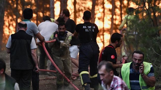 Yangınlardan etkilenen hanelere 10 milyon lira kaynak aktarıldı | Ekonomi Haberleri