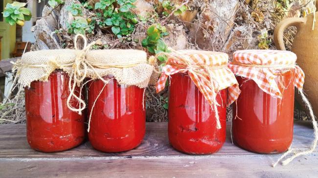 Domates tencereleri 880 TL’ye kaynıyor... Konserveyi kuraklık vurdu | Ekonomi Haberleri