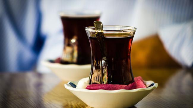 Çay diye bakın ne içirmişler? Sucuktan zeytinyağına... Bakanlık ifşa etti | Genel Haberler