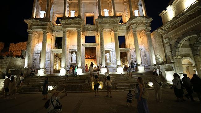 Bakan açıkladı! Müzeleri 2025'te tam 21,6 milyon kişi ziyaret etti | Genel Haberler