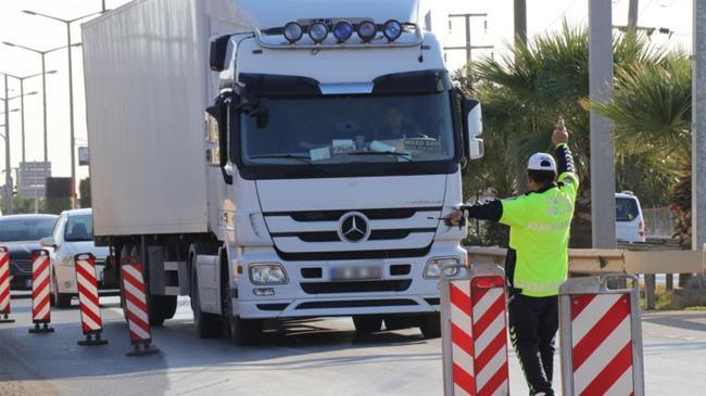 Sürücüler dikkat! Uygulama bugün başladı, cezası 5 bin 856 TL | Genel Haberler