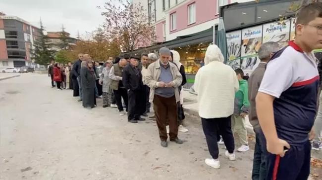 Fiyatı düştü, vatandaş sıraya girdi! 'Şimdi yenilmesi gereken bir dönem' | Genel Haberler