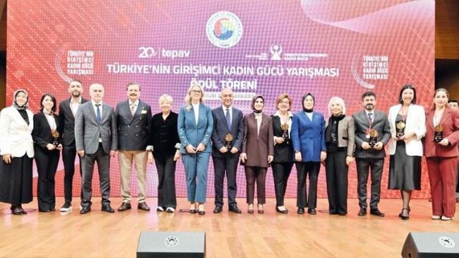 Girişimci kadınlar ödüllendirildi | Ekonomi Haberleri