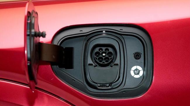 Dünyada bu yıl elektrikli araç satışları rekor kırdı | Genel Haberler