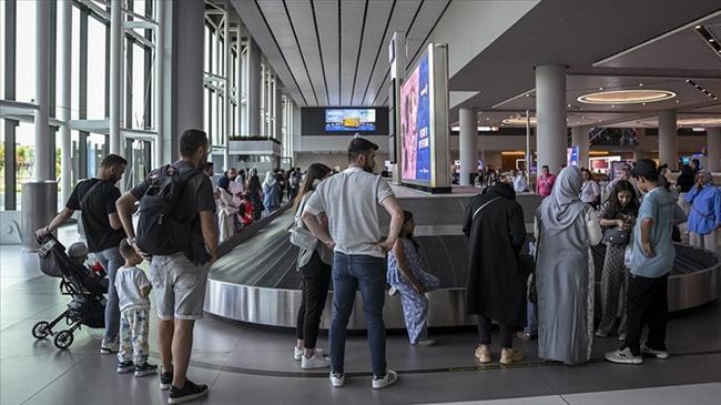 İstanbul'un havalimanlarında yolcu rekoru | Genel Haberler