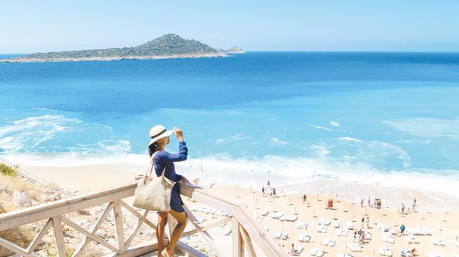 Turizmde yatırımcı destek bekliyor... Turist ucuz tatil peşinde | Ekonomi Haberleri