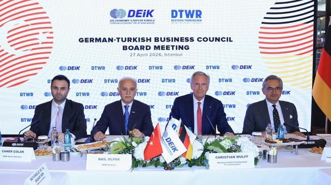 Eski Cumhurbaşkanından çok konuşulacak sözler: Dünyanın Türkiye'ye ihtiyacı daha fazla | Genel Haberler