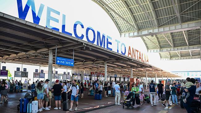 Antalya Havalimanı'na gelişmiş hava trafik kontrol sistemi hizmete giriyor | Genel Haberler