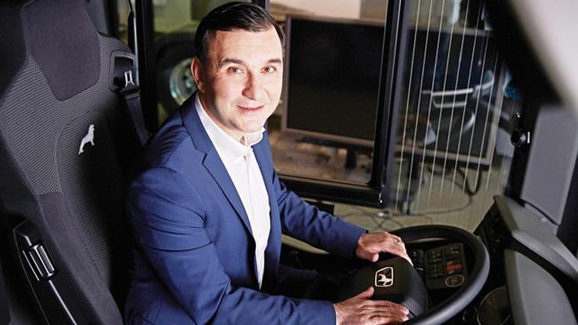 Avrupa’da otobüsün başına bir Türk geçti | Borsa Haberleri