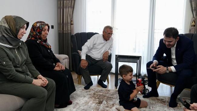 Bakan Kurum depremzede Yusuf'u ziyaret etti | Genel Haberler