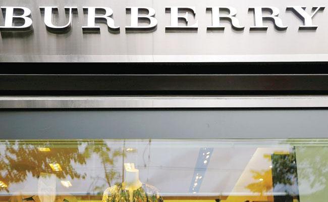 Burberry pledges to stop burning unsold stock