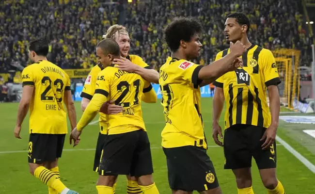 Bundesliga: Donyell Malen scores late to hand Dortmund 1-0 win