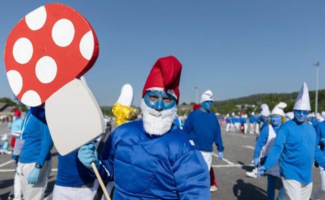 French town breaks smurf number world record