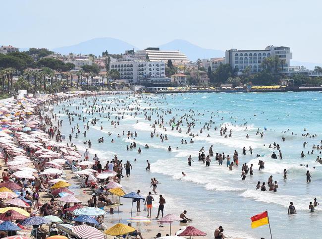 Antalya tourism season extends to November