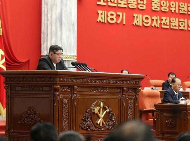 North Koreas Kim calls for accelerated war preparations
