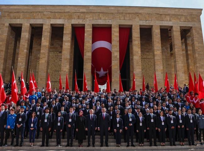 Nation celebrates Youth Day, commemorates Atatürk