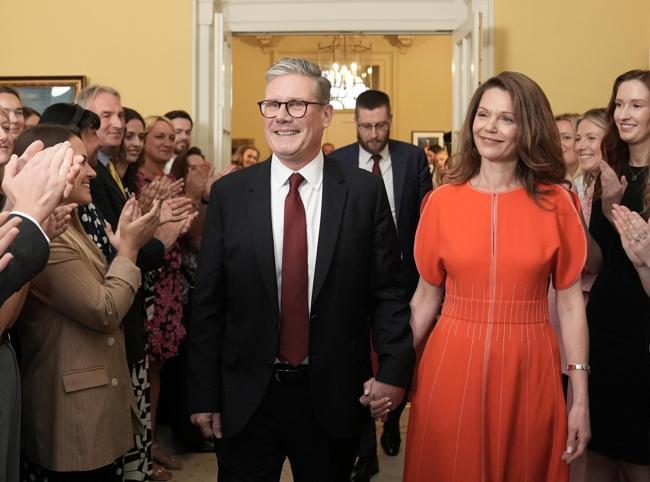 New UK PM Starmer promises Labour will rebuild Britain