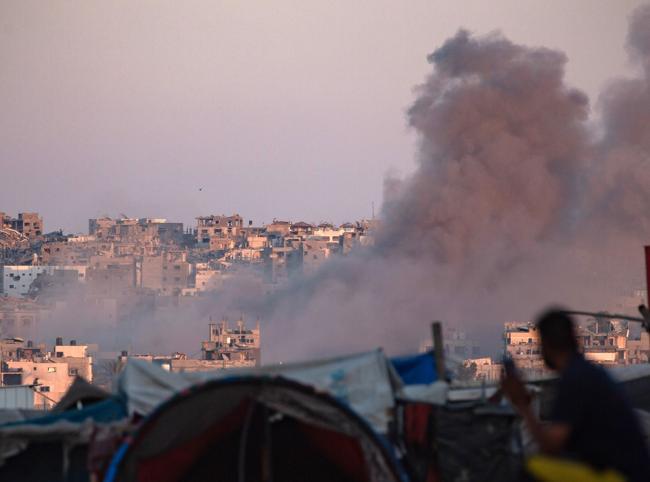 Pressure for truce deal builds as Gaza toll tops 40,000