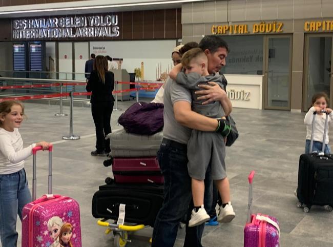 Türkiye evacuates 169 more citizens from Lebanon