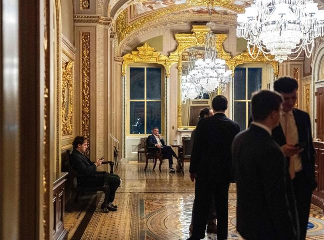 US Congress passes bill to avert shutdown