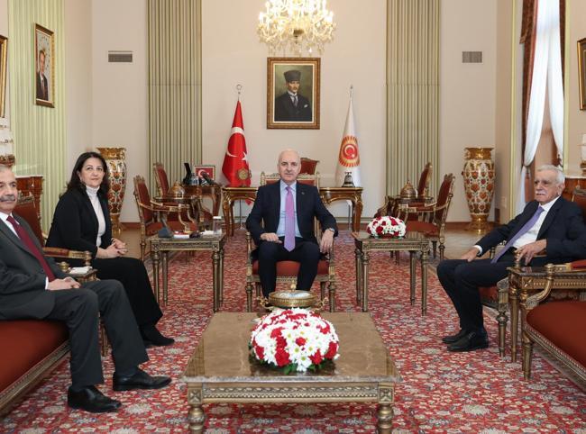 DEM Party launches talks after meeting with Öcalan