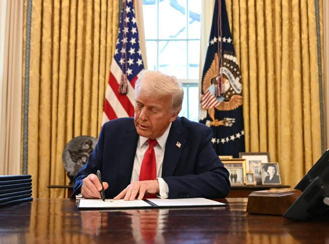 Trump trade threats overshadow European defense meet