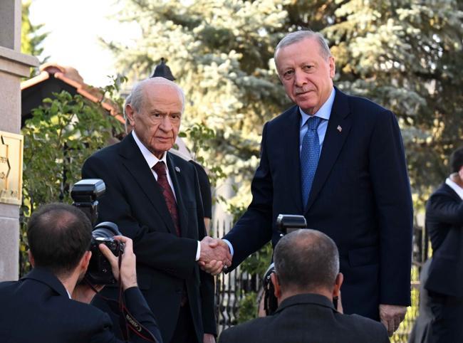 Erdoğan holds talks with MHP leader