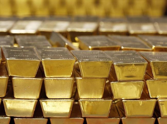 Gold prices continue decline amid US-China talks, Fed anticipation