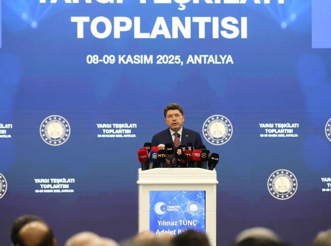 Justice minister says court to decide on Demirtaş release