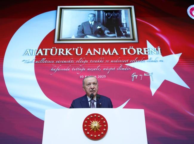 Erdoğan vows to defend national values on Atatürk commemoration