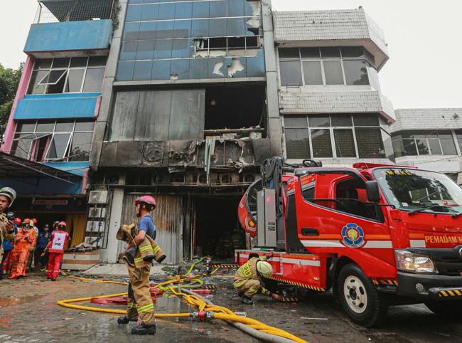 Office building fire in Jakarta kills more than 20 people