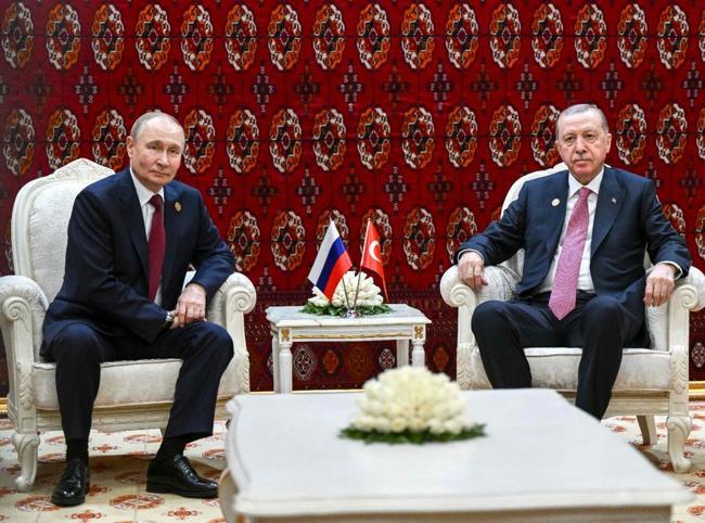 Erdoğan, Putin meet in Ashgabat to discuss Ukraine war
