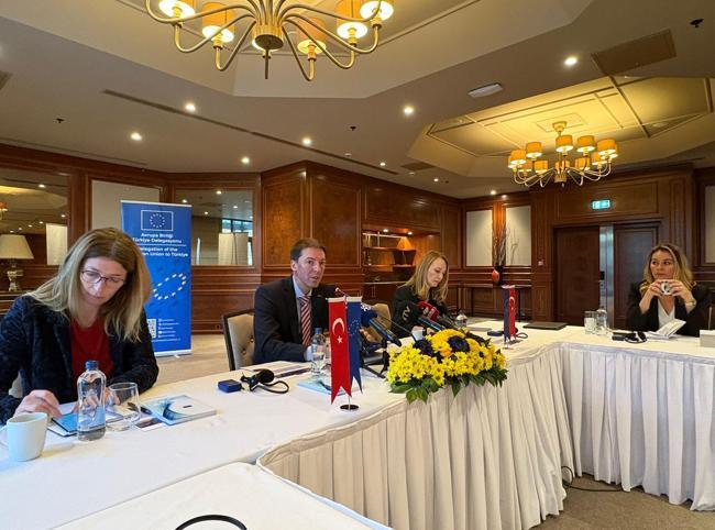 Türkiye, EU to continue to work to support Syrians’ return: Envoy