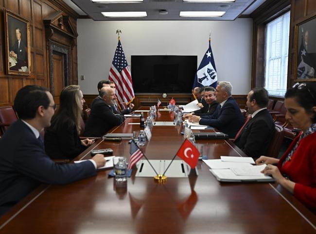 Trade minister says talks in US strengthened path toward $100 bln trade goal