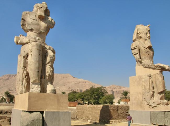 Egypt reveals restored colossal statues of pharaoh in Luxor